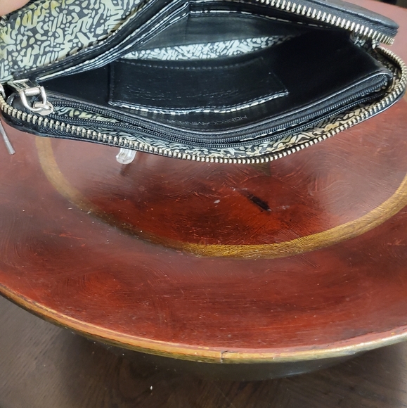 Rebecca Wallet - Picture 1 of 3
